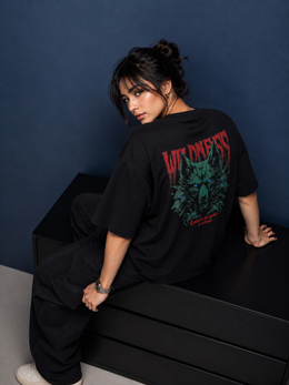 Wildness Wolf Graphic Oversized Tee.